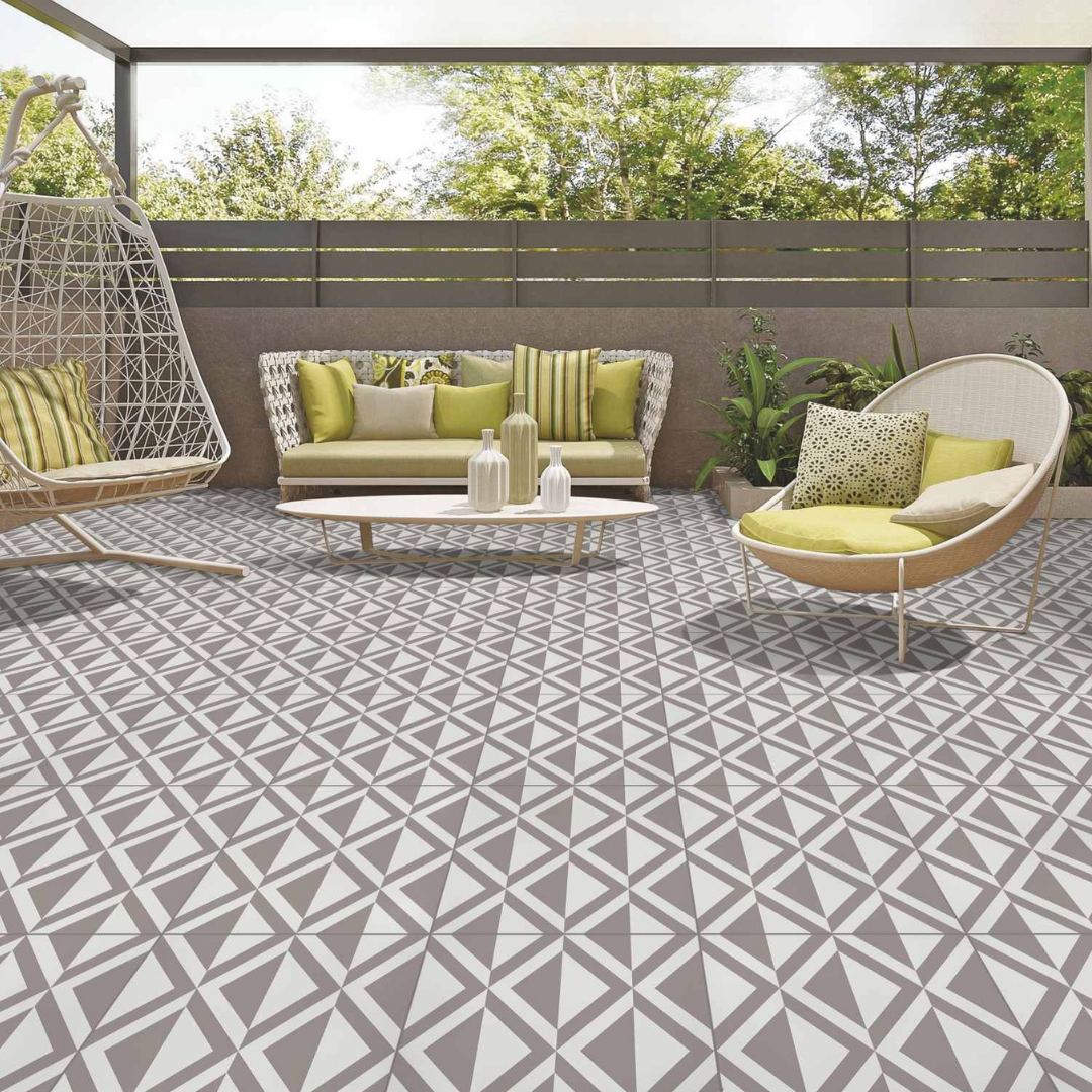 Linear Triangles Grey