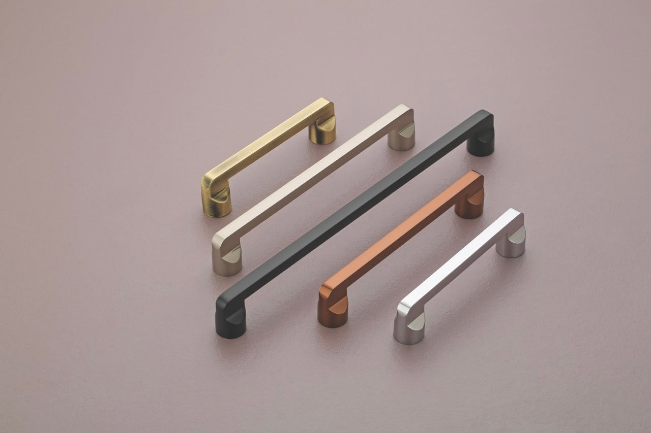 ACH 1324 Venice Wardrobe Handle