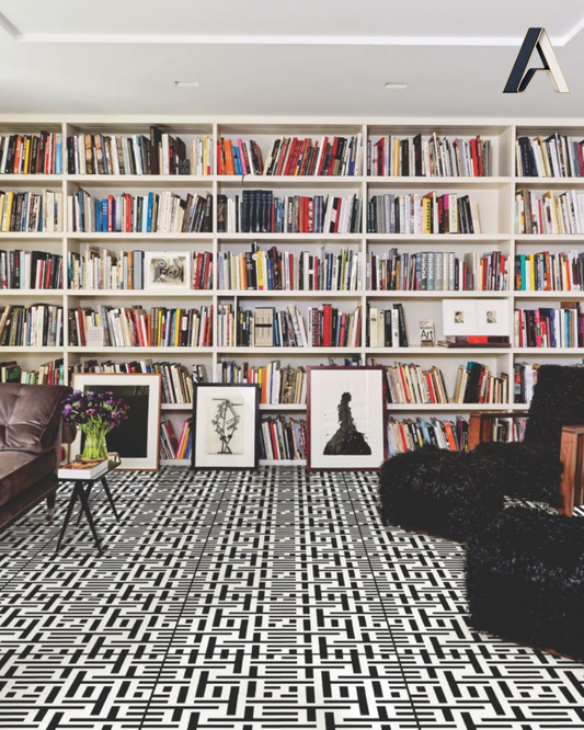 Monochrome Maze