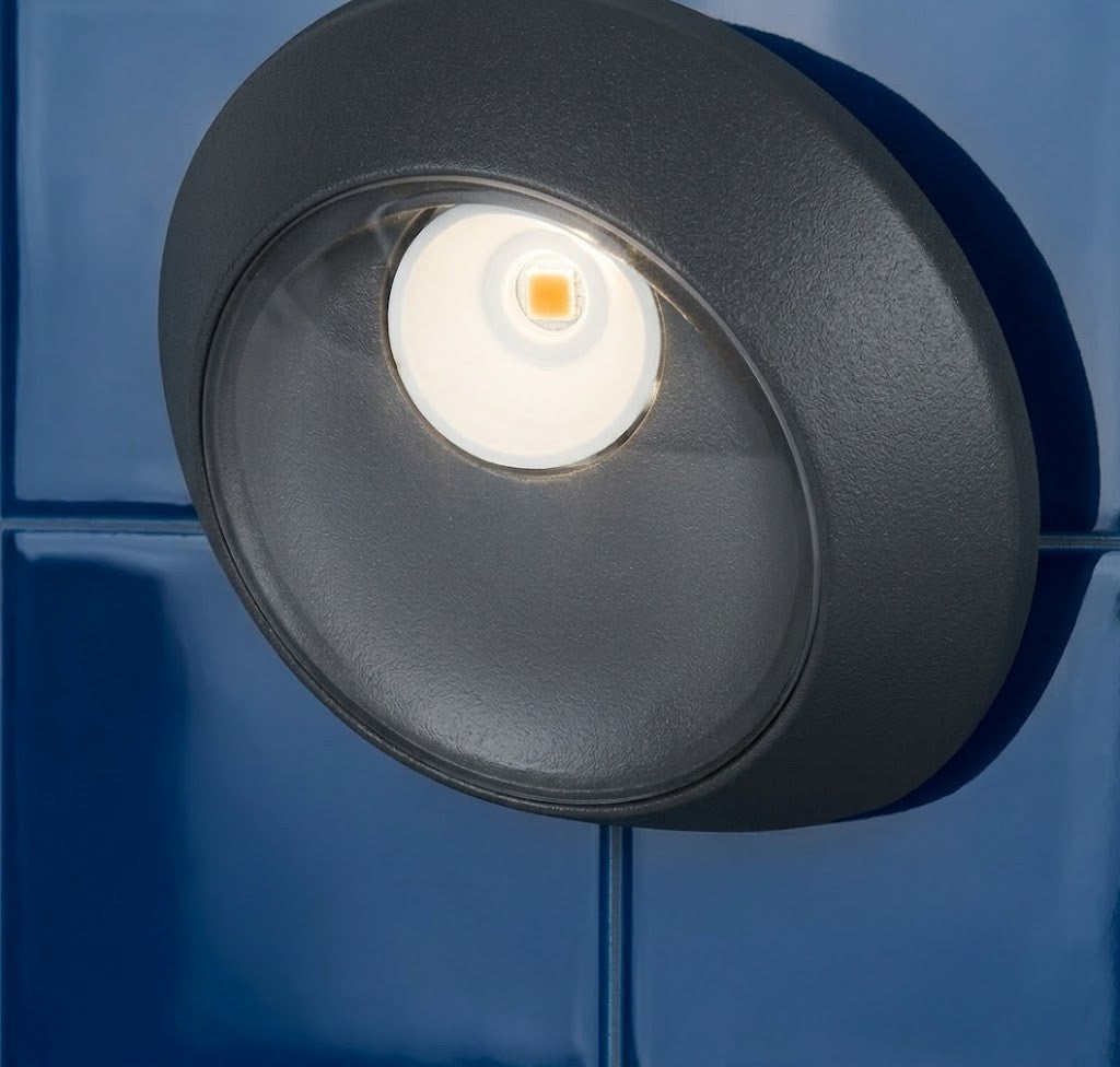 LED Zephyr 32-02 Outdoor Light