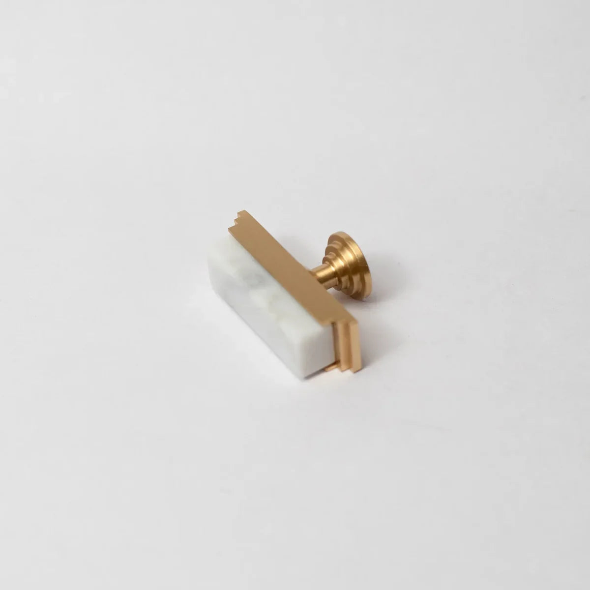 Karish Modern White Marble & Brass T-Bar Handle