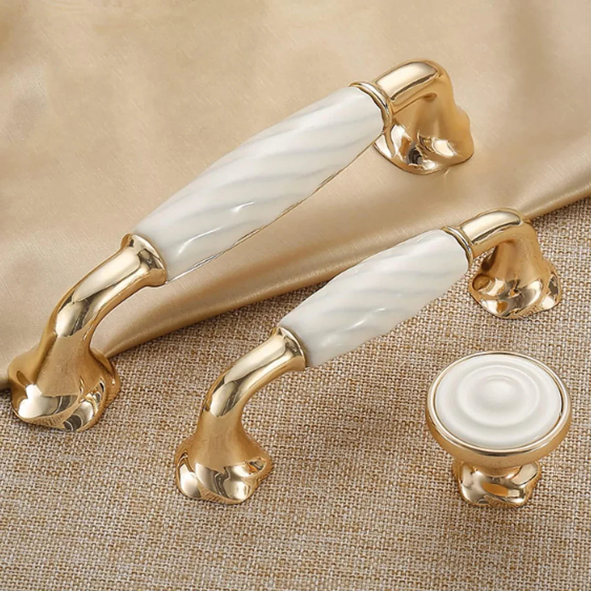 Ridged Ceramic & Zinc Cabinet Pull
