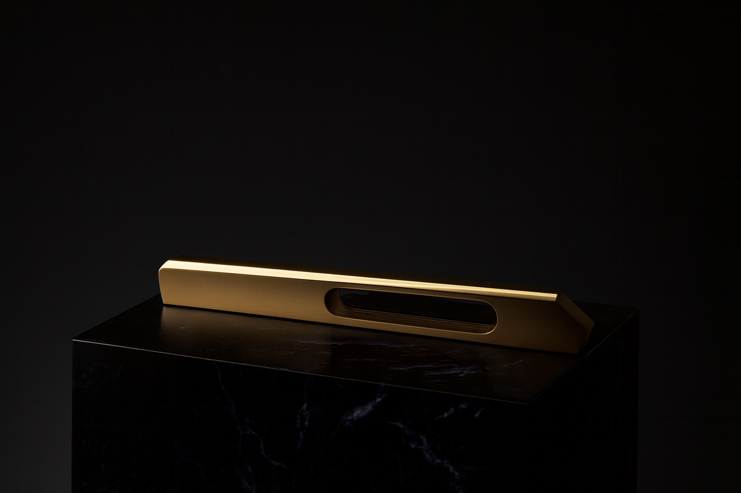 AL 2307 Blaze Wardrobe Handle