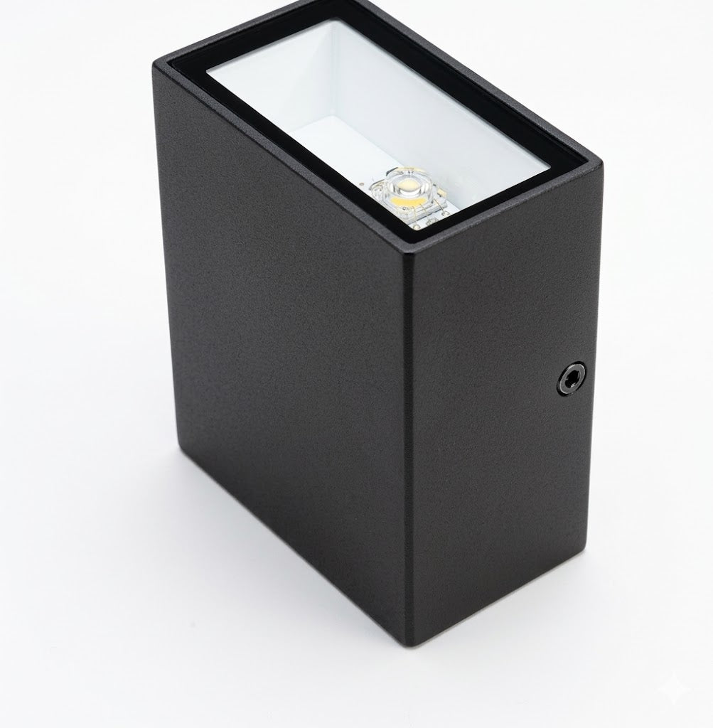 Ignis LED Outdoor Light (Rectangle)
