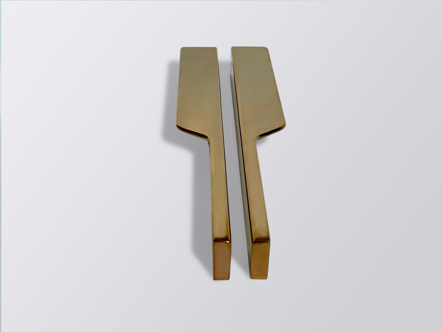AL 2305 Shuttle Wardrobe Handle